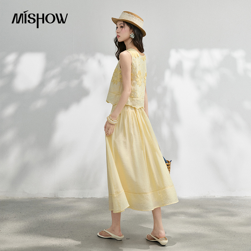 MISHOW フレンチフローラル刺繍ブラウスソリッドスカート - Midi Skirt Floral のレビューと価格